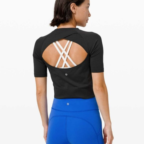 Looking for Lululemon Swiftly Train Short Sleeve 2.0 Size 6 any color - Picture 1 of 7
